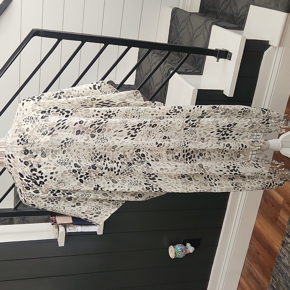 Wonderly Leopard Print Fringe Kimono - Picture 7 of 11